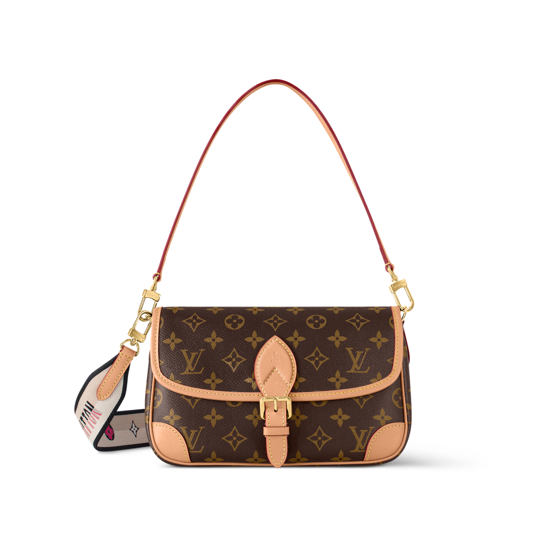 Louis vuitton small purse with strap hot sale